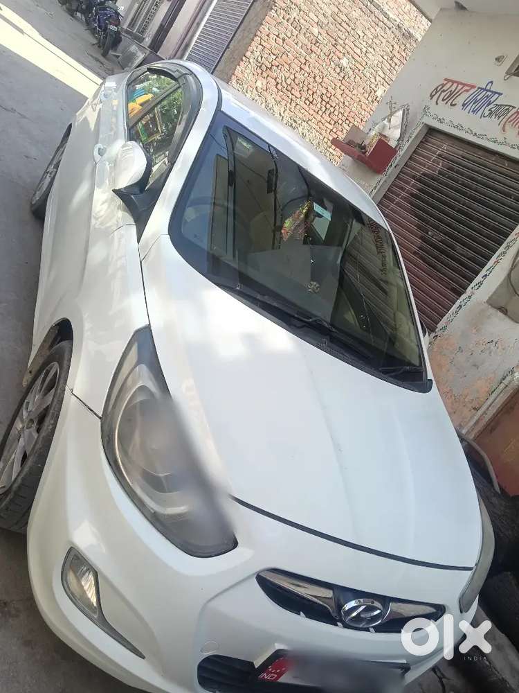 Hyundai Verna Sx O 2013