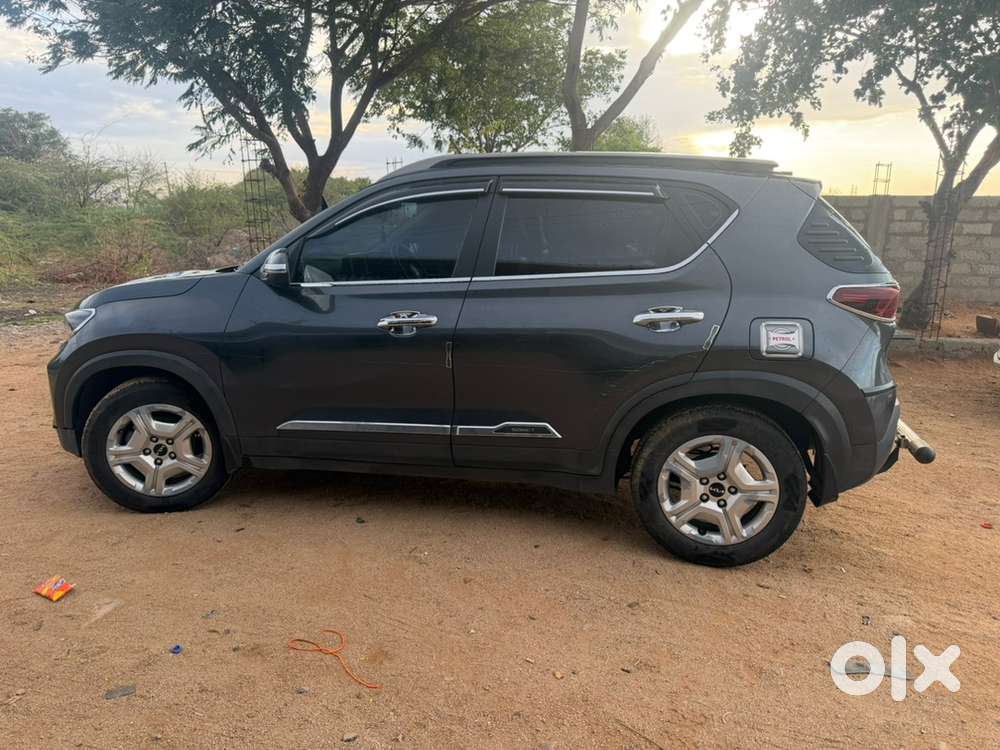 Kia Sonet 2023 Petrol Well Maintained