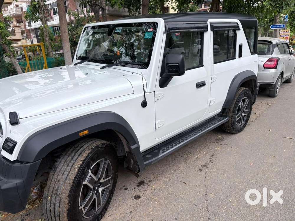 Mahindra Petrol Car 2025