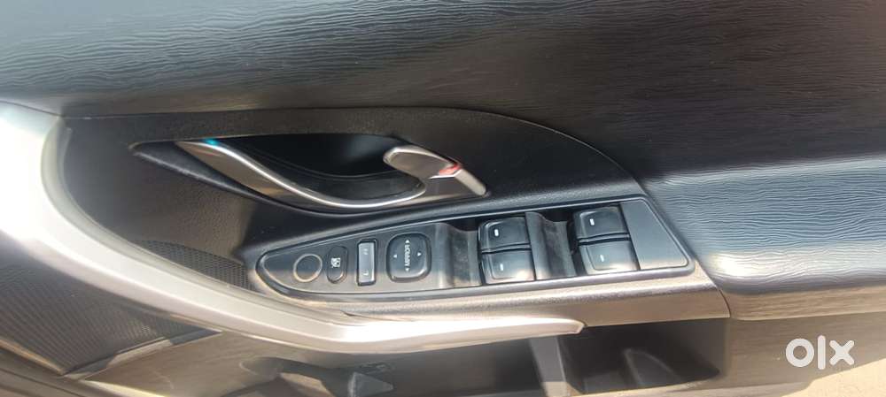 Mahindra Xuv500 W7, 2021, Diesel