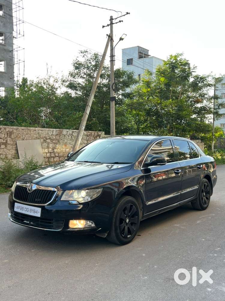 Skoda Superb 1.8 Tsi Petrol Sunroof 2011 Model Valid Till 2031