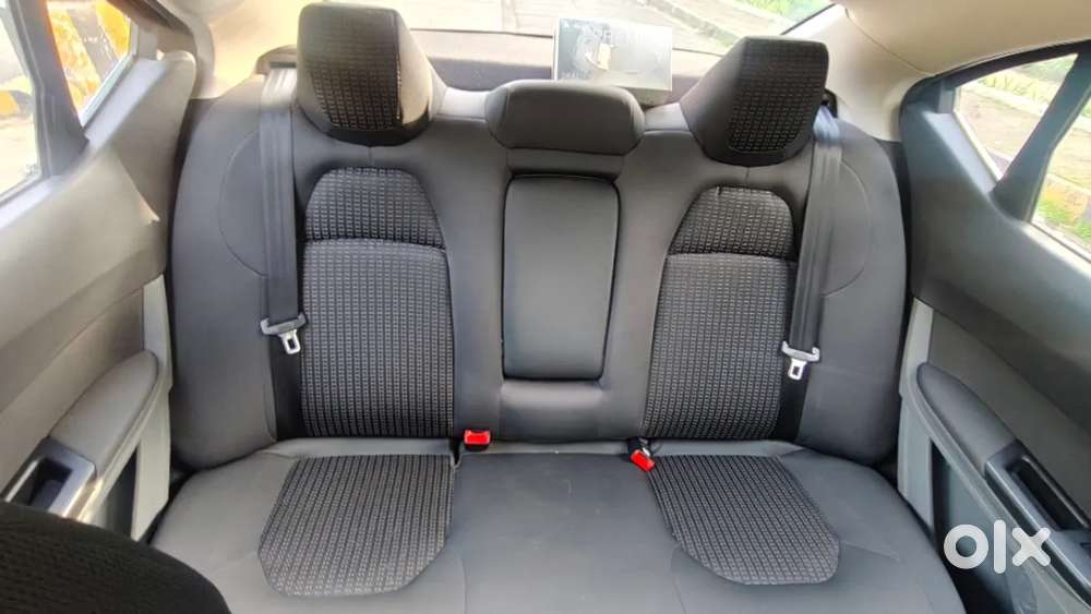 Tata Tigor Xza, 2018, Petrol