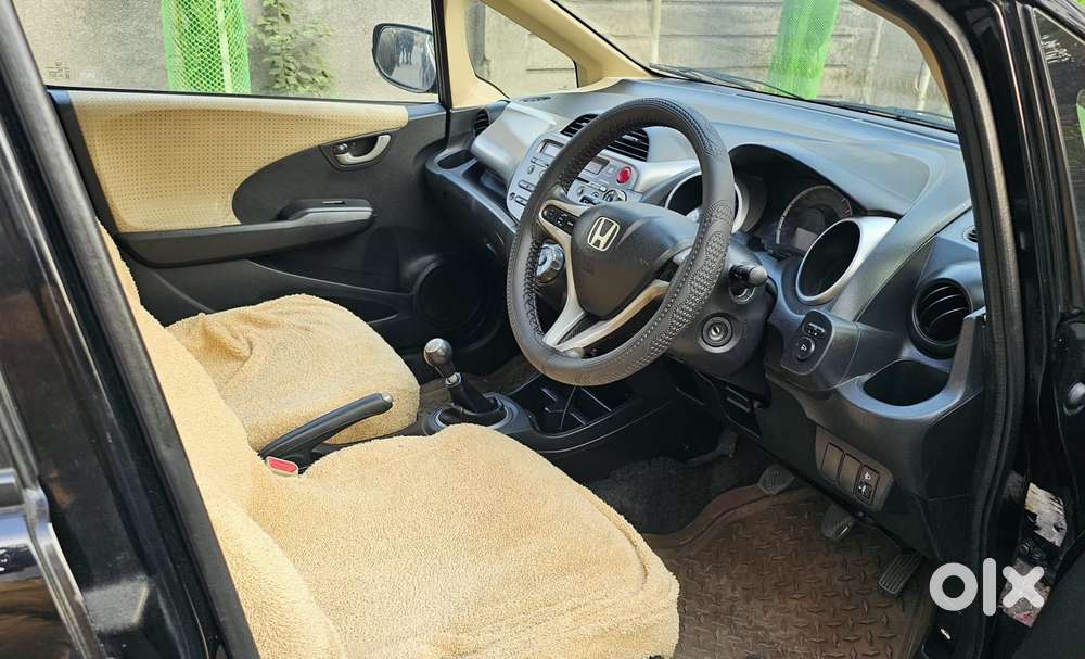 Honda Jazz S Mt I-vtec, 2011, Petrol