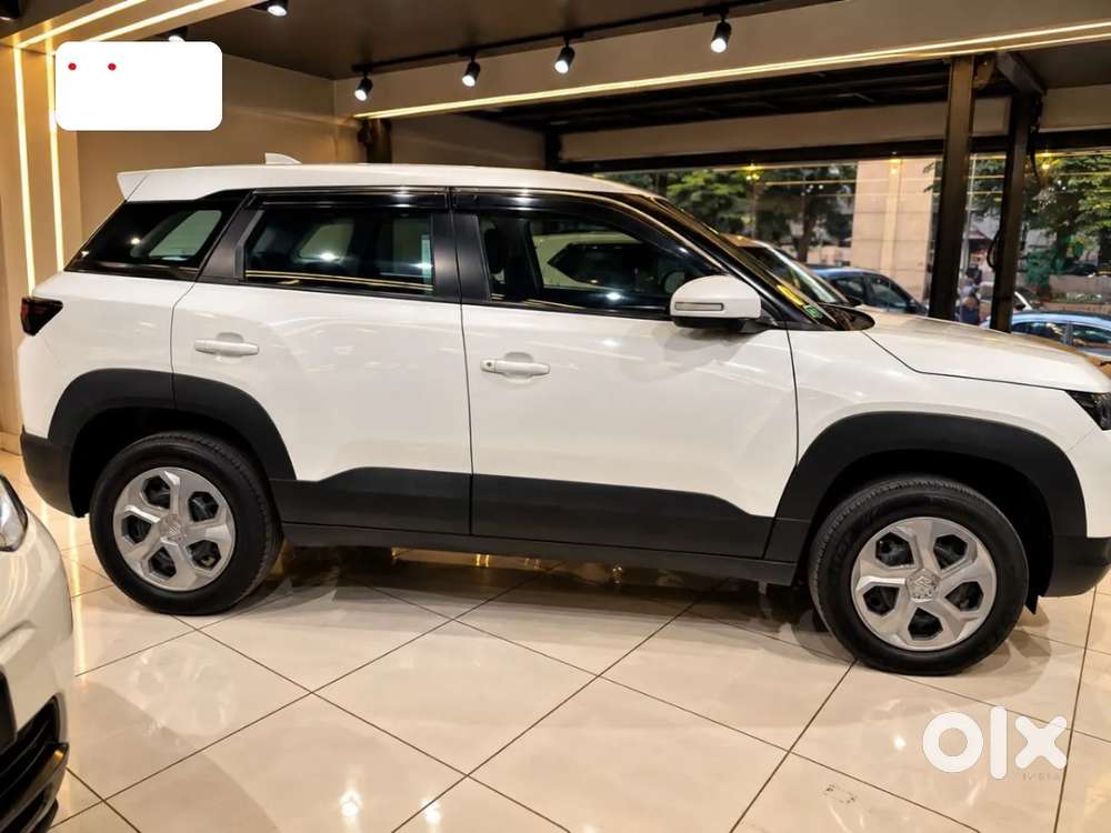 Maruti Suzuki Brezza Vxi At, 2024, Petrol