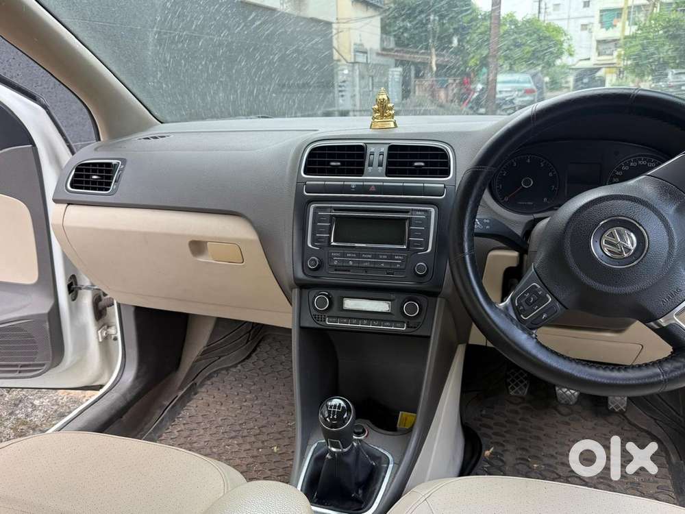 Volkswagen Vento Petrol 2015 Km Driven