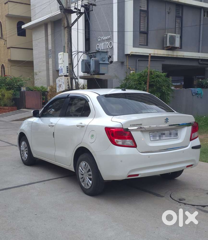 Maruti Suzuki Swift Dzire 1.3 Vxi, 2023, Petrol