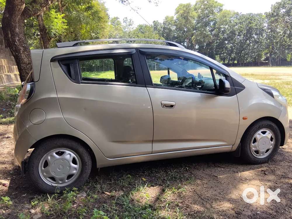 Chevrolet Beat 2011 Petrol