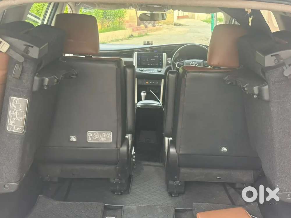 Toyota Innova Crysta 2019