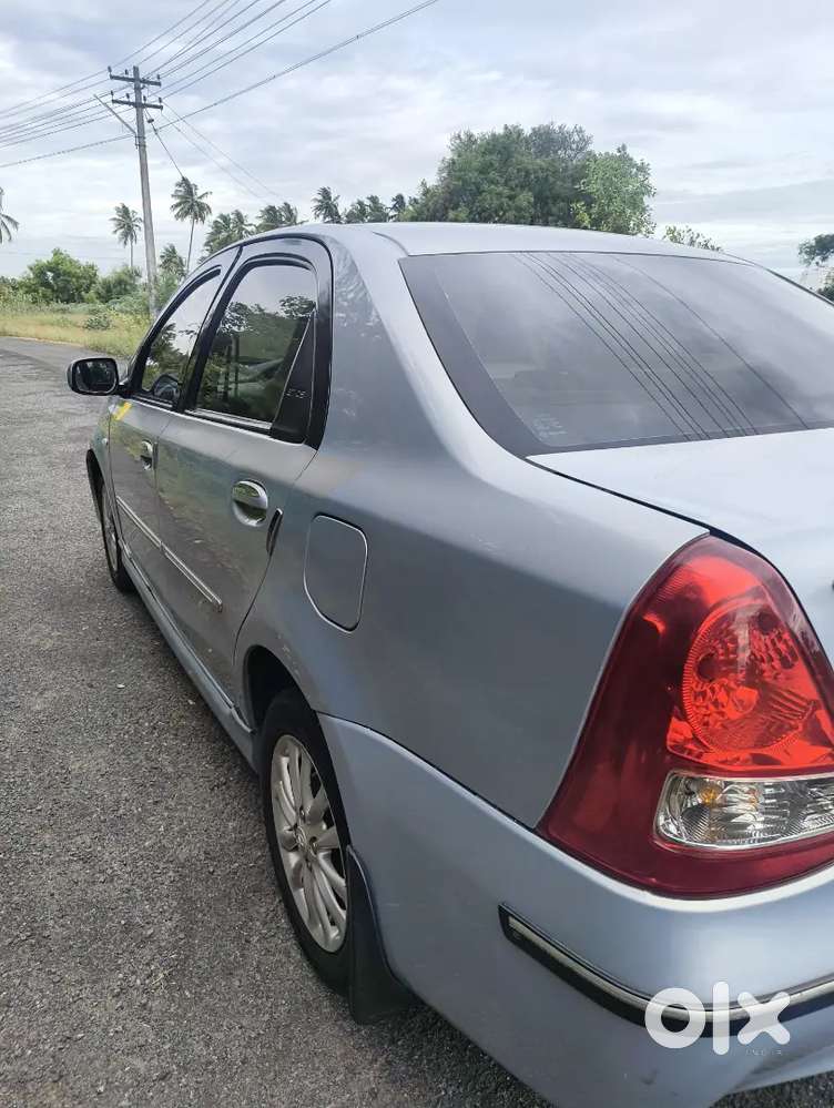 Toyota Etios 2011 Lpg 120000 Km Driven