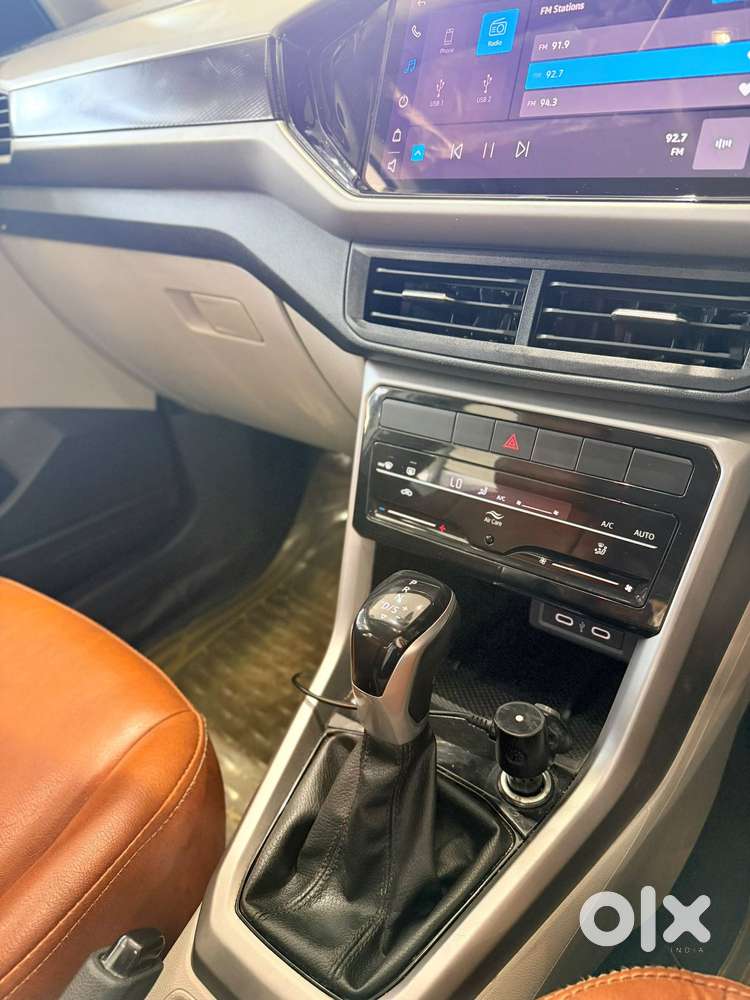 Volkswagen Taigun 1.0 Tsi Highline At, 2022, Petrol