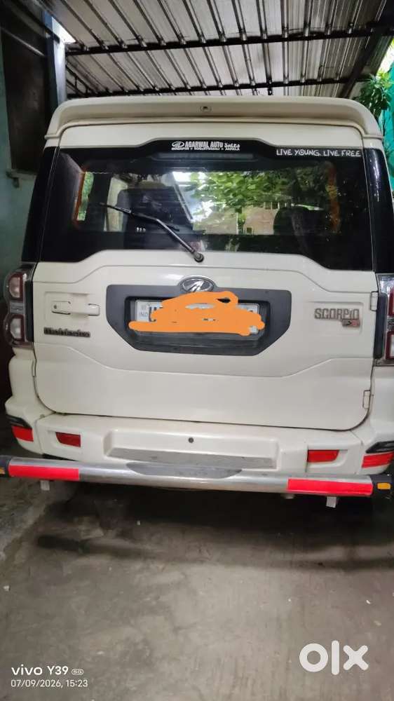 Mahindra Scorpio S6 Diesel 2017