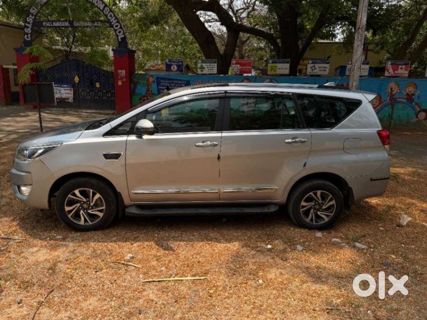Toyota Innova Crysta 2.4 V 8 Str, 2024, Diesel