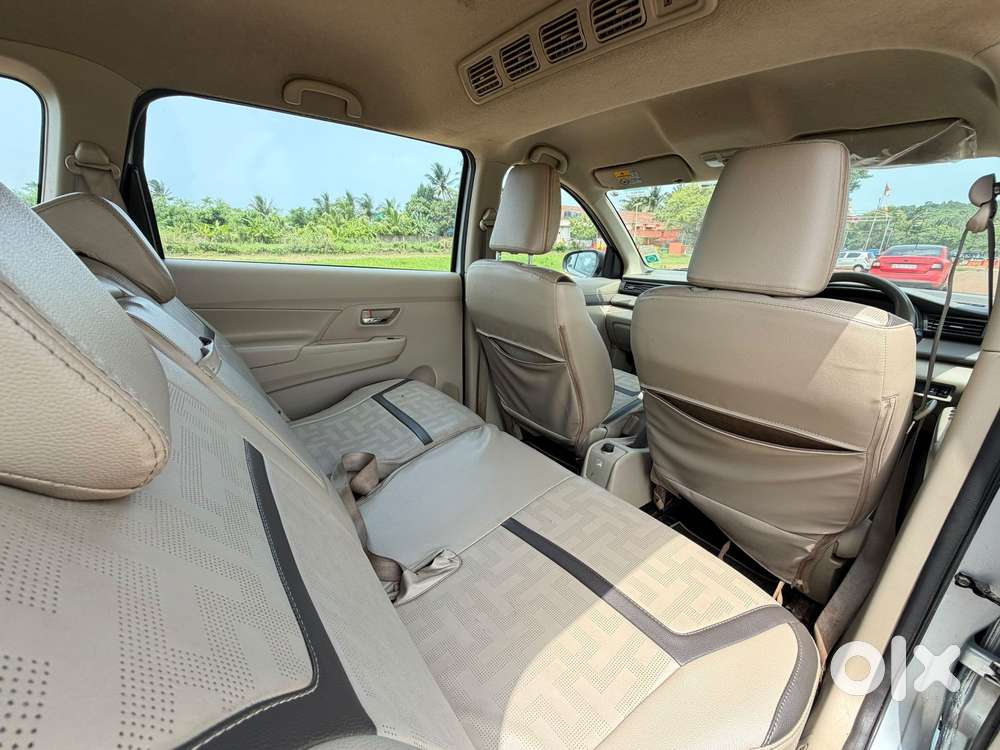 Maruti Suzuki Ertiga Vxi At Petrol, 2022, Petrol