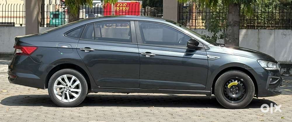 Skoda Slavia Ambition 1.0l Tsi At, 2022, Petrol