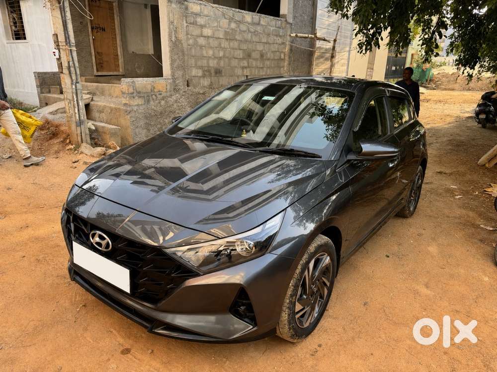 Hyundai New I20 2023 Petrol, Sunroof Well Maintained Showroom Serviced