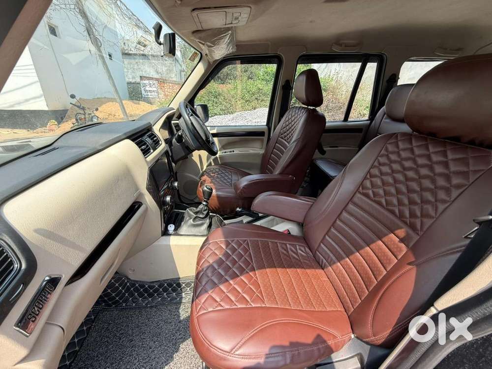 Mahindra Scorpio Classic 2023 Diesel 68000 Km Driven