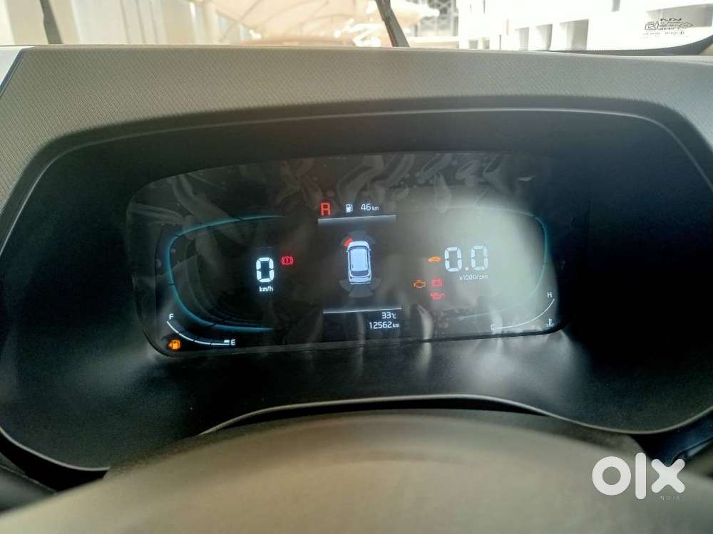 Kia Carens 2023 Petrol Well Maintained