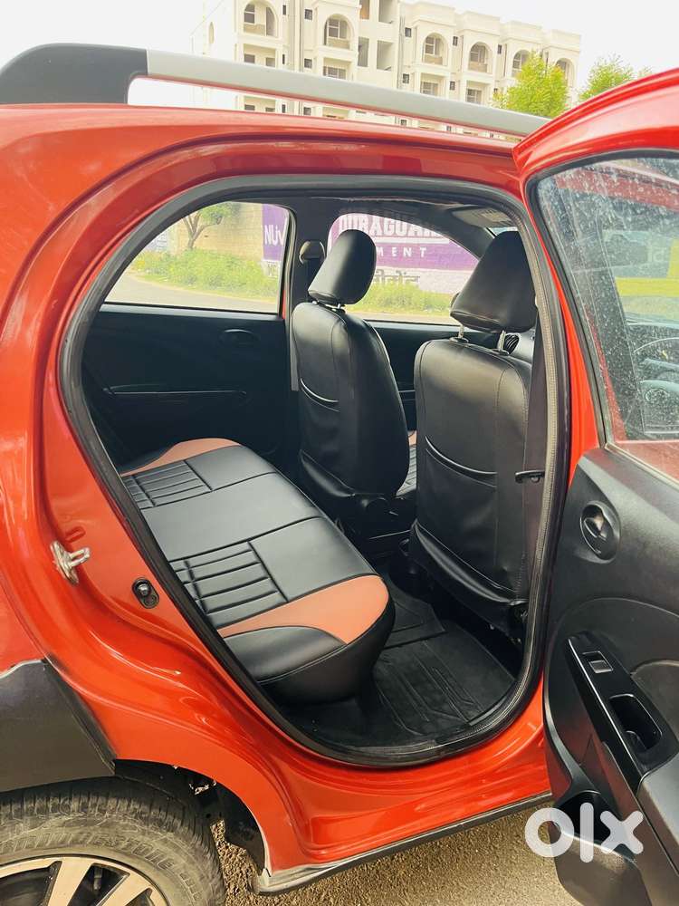 Toyota Etios Cross 1.2l G, 2015, Petrol