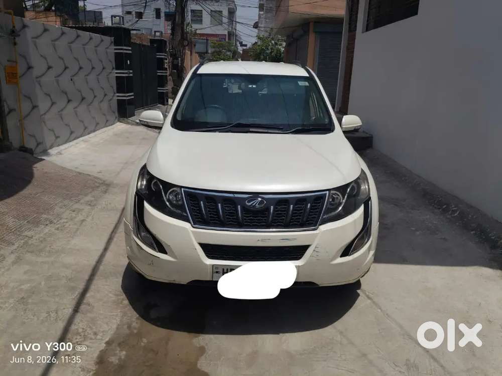 Mahindra Xuv500 Diesel Good Condition With Zero Deep Insurance