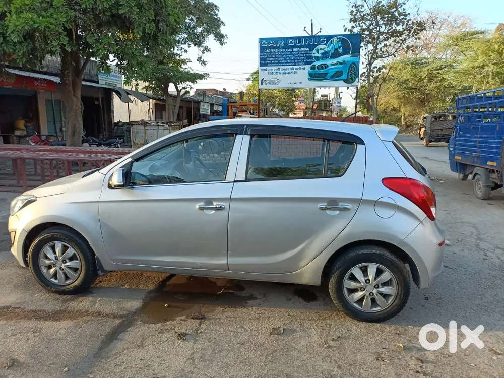 Hyundai I20 2013 Diesel 100000 Km Driven