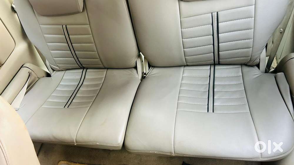 Toyota Innova 2009-2011 2.5 E 8 Str, 2010, Diesel