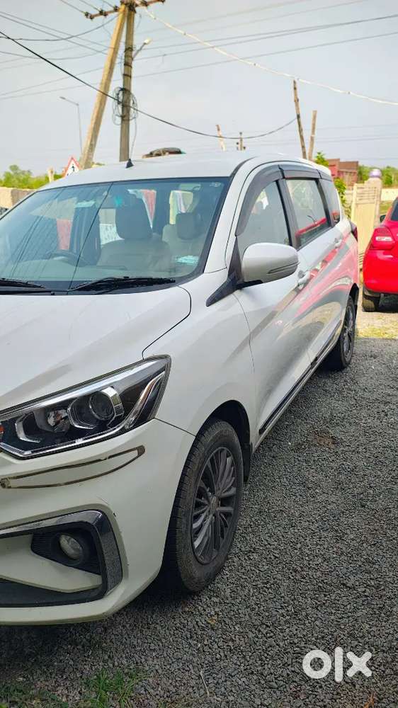 Maruti Suzuki Ertiga Alloy Wheels And Sony Touch Screen