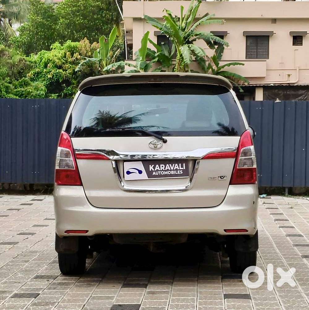 Toyota Innova [ ] 2.5 V Diesel 7 Str, 2014, Diesel