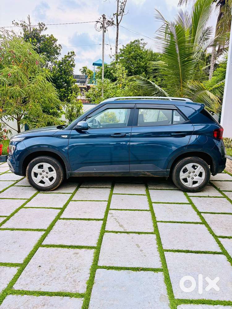 Hyundai Venue S Mt 1.2 Kappa, 2022, Petrol