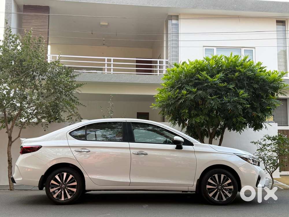 Honda City Zx Petrol Mt, 2023, Petrol