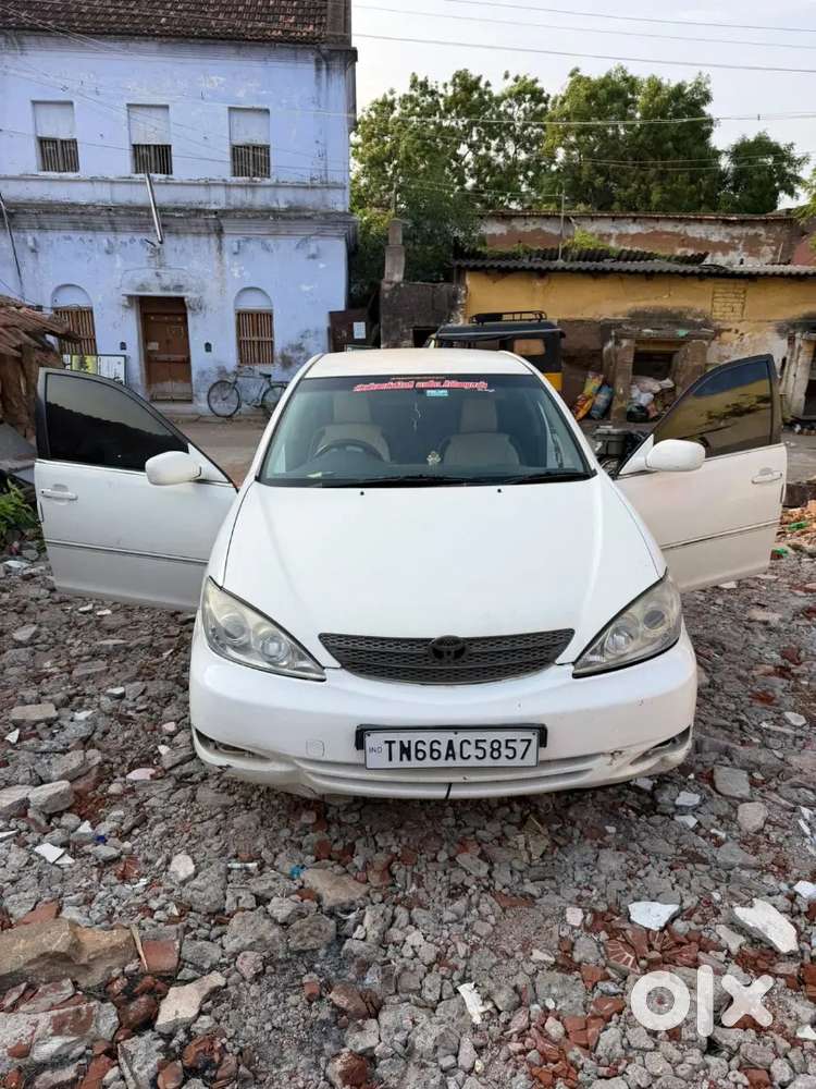 Toyota Camry 2004 Model With 4 Previous Owners
