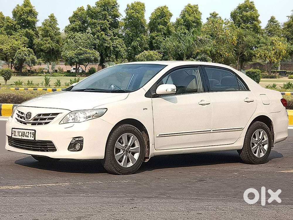Toyota Corolla Altis Vl, 2013, Petrol
