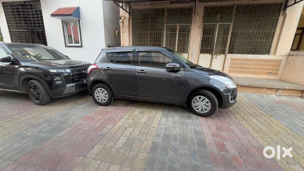 Maruti Suzuki Swift 2017 Petrol 150000 Km Driven