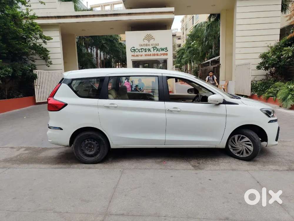 Maruti Suzuki Ertiga Vxi 2025