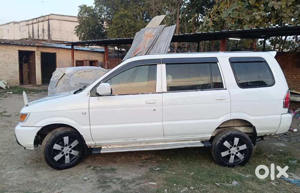Chevrolet Tavera Neo 2016