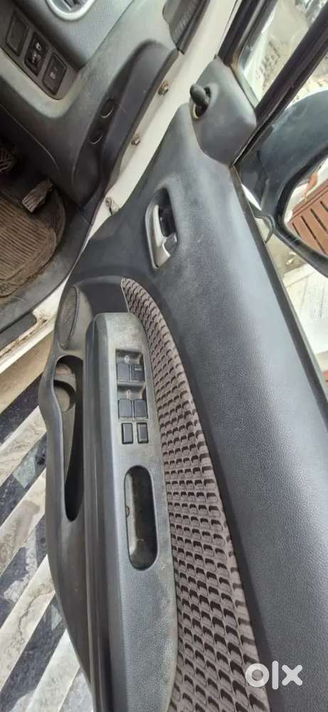 Maruti Ritz Vxi 2014 /10
