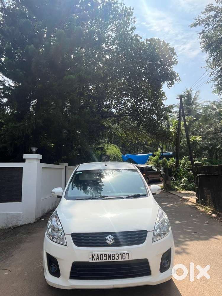 Maruti Suzuki Ertiga 2014 Diesel 166000 Km Driven Well Maintained