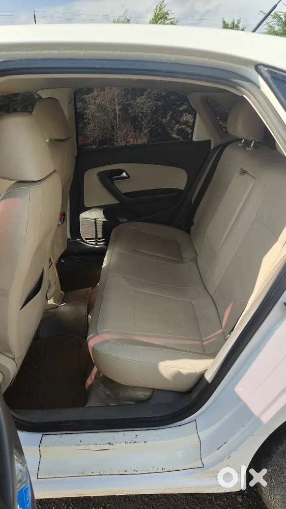 70%tayars / Original Pent  / One Hand Used/ All Original Company Part