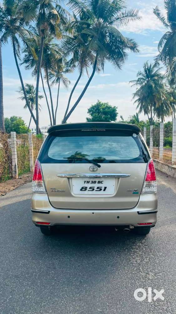 Toyota Innova 2.5 V 7 Str, 2010, Diesel