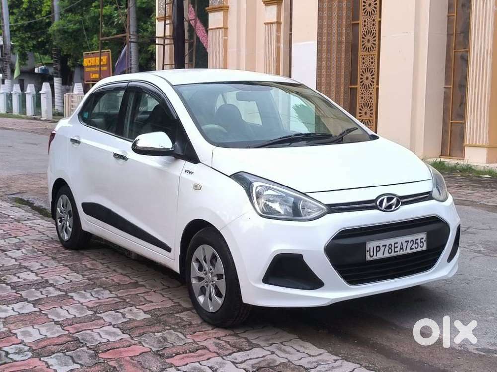 Hyundai Xcent 1.2l Kappa Dual Vtvt 5-speed Manual Base, 2015, Petrol