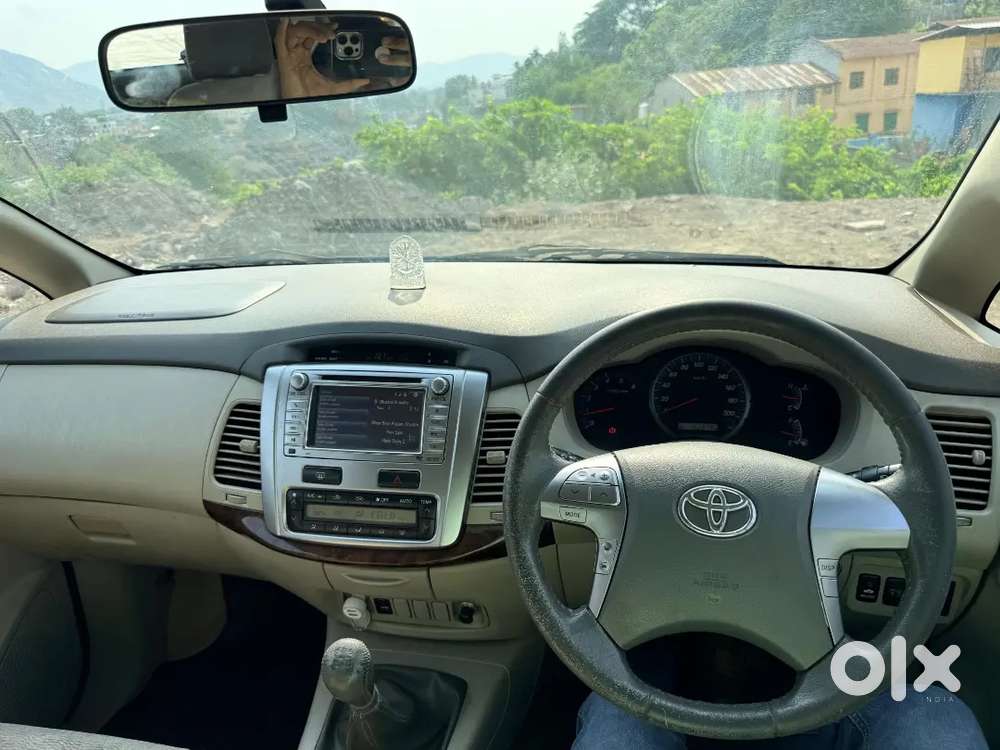 Toyota Innova Diesel 2014 Nov Urgent Sell