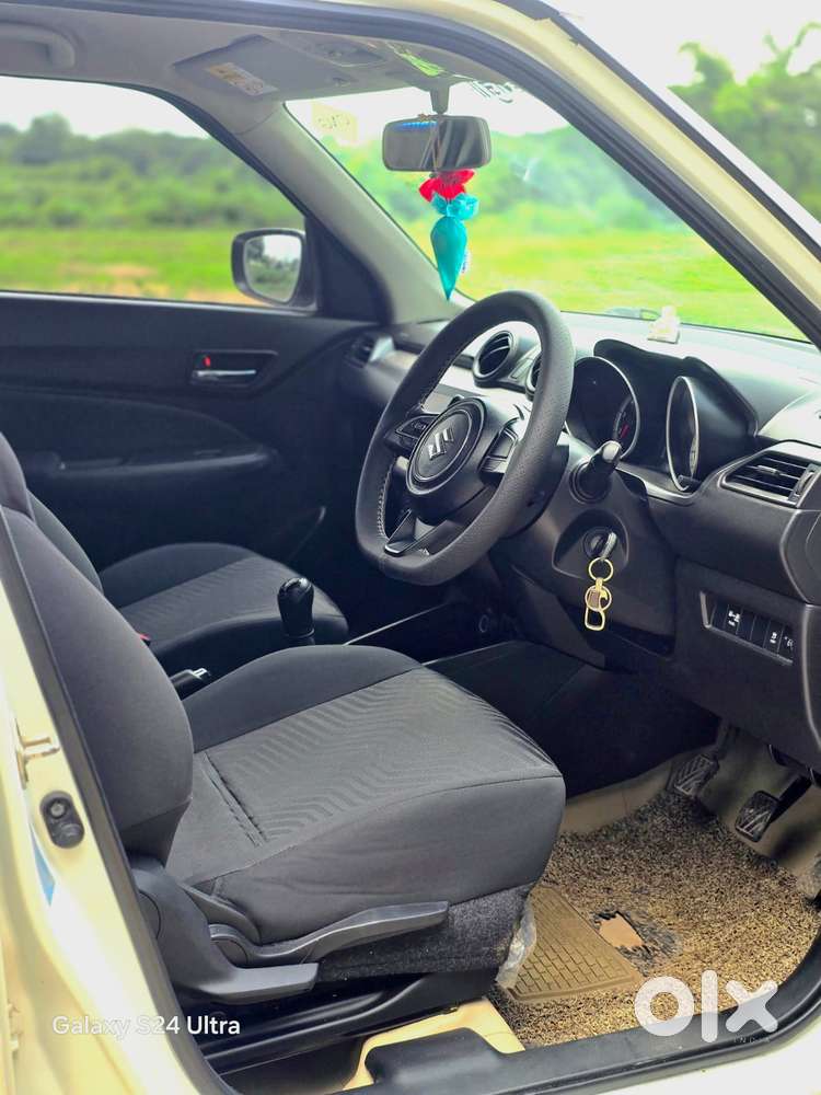 Maruti Suzuki Swift Vxi + Manual, 2023, Cng & Hybrids