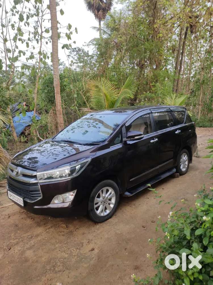 Toyota Innova Crysta 2016