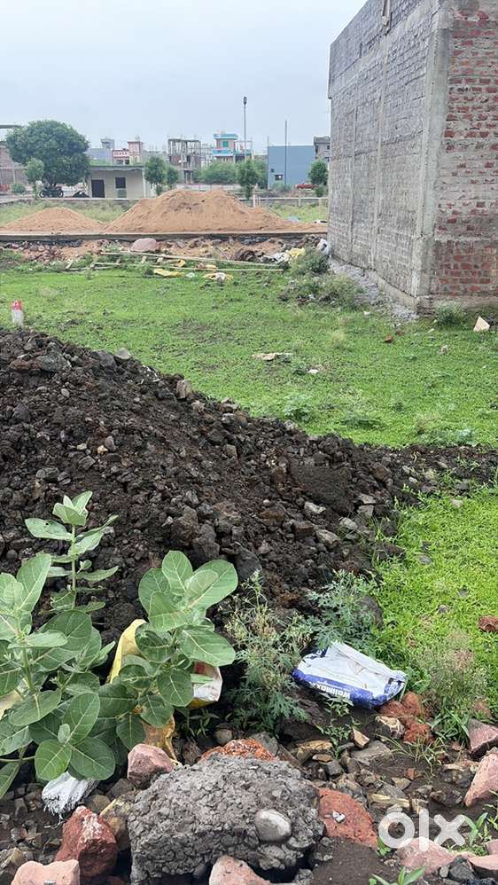 Lambakheda600sqft plot 20*30 covered campus colony on main road colony