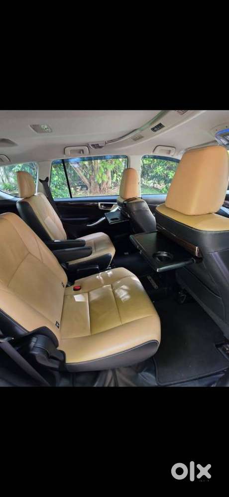 Toyota Innova Crysta [2020-ongoing] 2.4 Zx 7 Str, 2022, Diesel