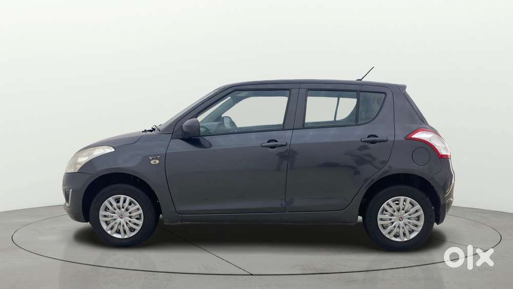 Maruti Suzuki Swift 1.2 Lxi (o), 2017, Petrol