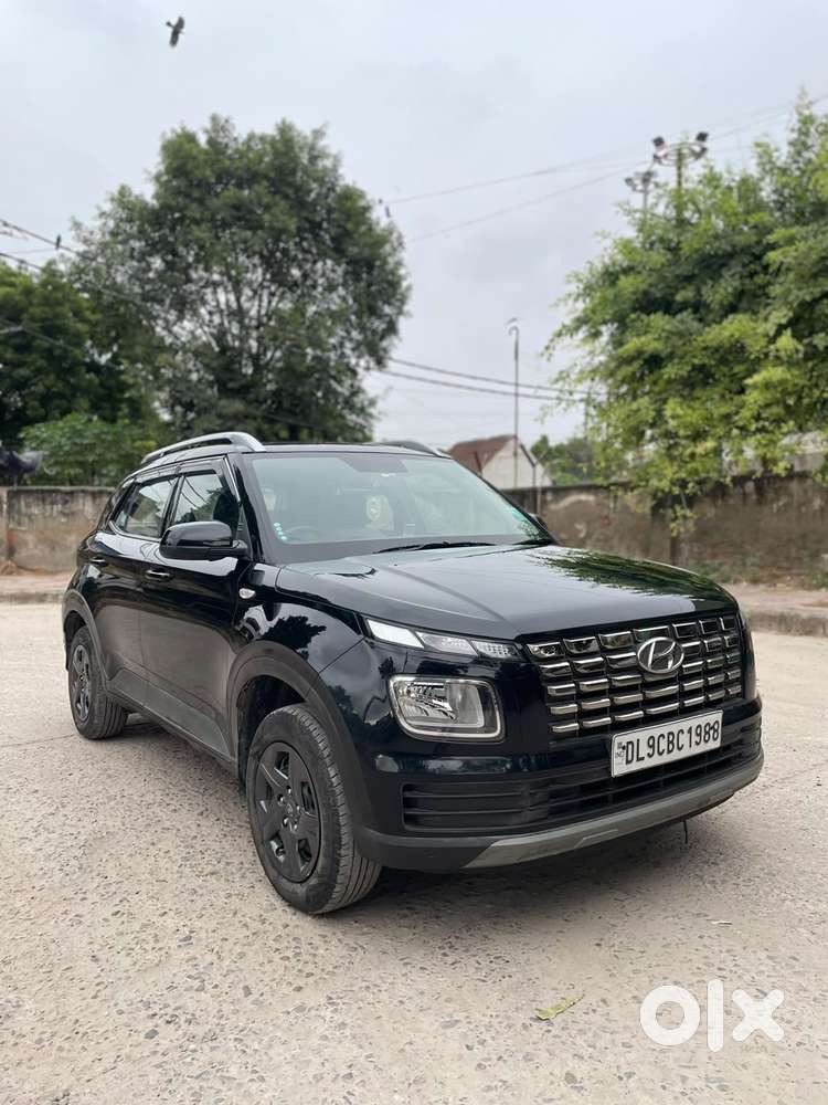 Hyundai Venue 1.2 S Plus, 2023, Petrol