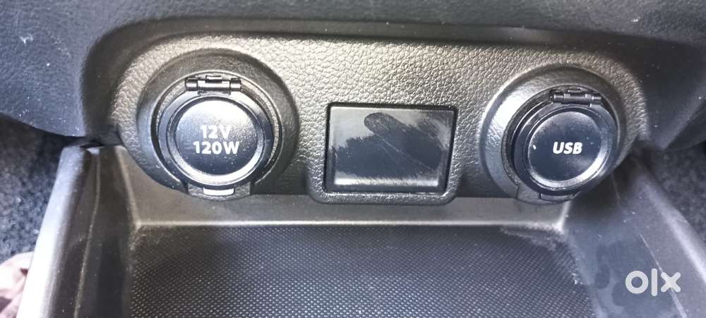 Maruti Suzuki Xl6 1.5 Zeta Mt, 2025, Petrol