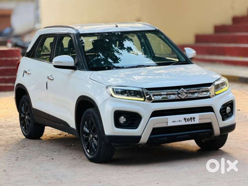 Maruti Suzuki Brezza 1.5 Zxi Smart Hybrid, 2020, Petrol