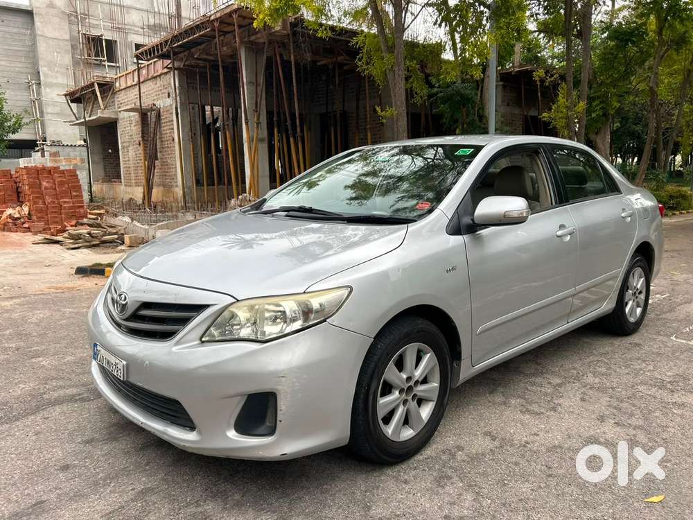 Toyota Corolla Altis 2012