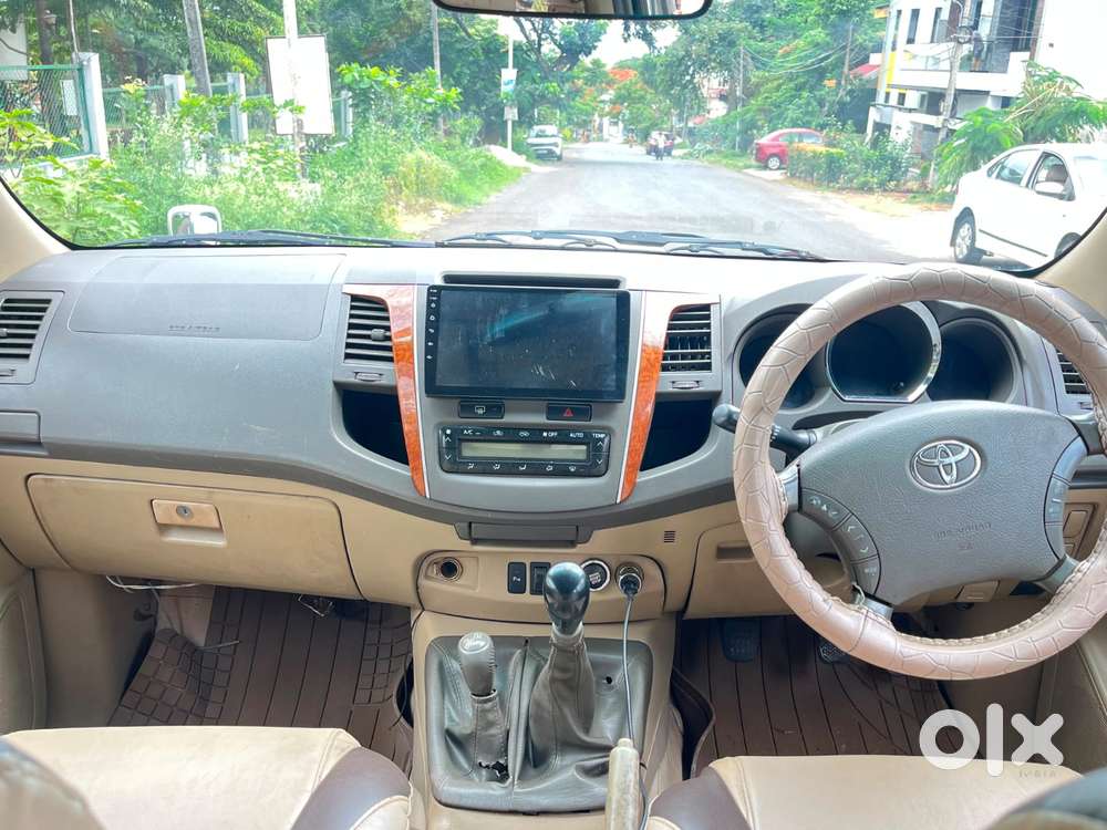 Toyota Fortuner [ ] 3.0 4x4 Mt, 2010, Diesel